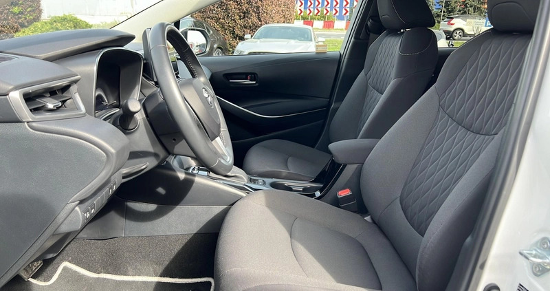 Toyota Corolla cena 105900 przebieg: 24582, rok produkcji 2022 z Cedynia małe 379